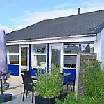 Marielyst Norrevang-solrig-sydvendt-centralvarme * Bøtø By